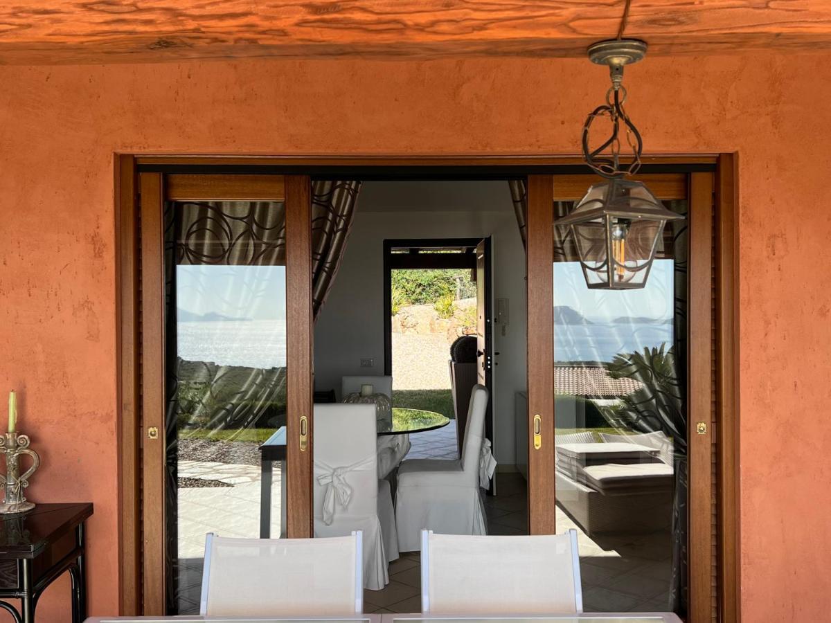 Villa A Golfo Aranci Con Vista Su Tavolara 马里内拉 外观 照片