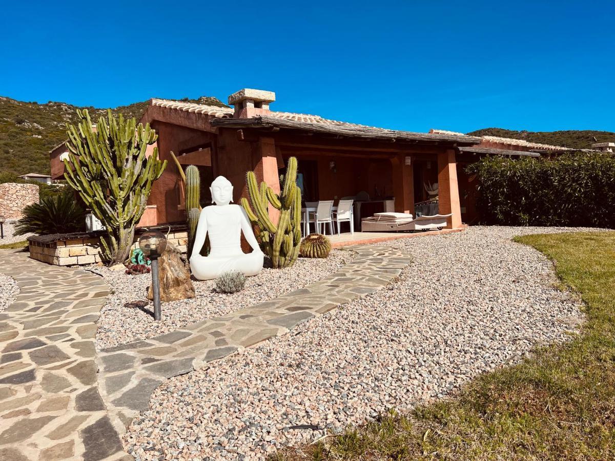 Villa A Golfo Aranci Con Vista Su Tavolara 马里内拉 外观 照片