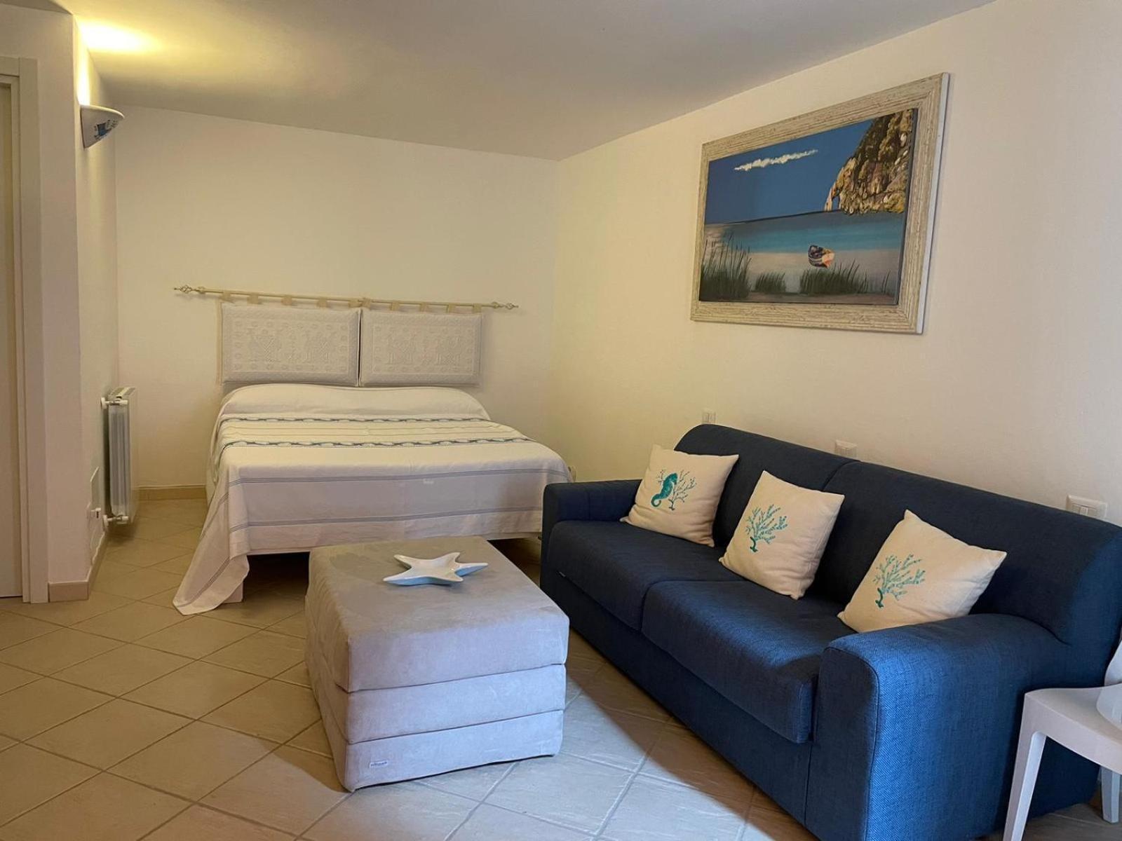 Villa A Golfo Aranci Con Vista Su Tavolara 马里内拉 外观 照片